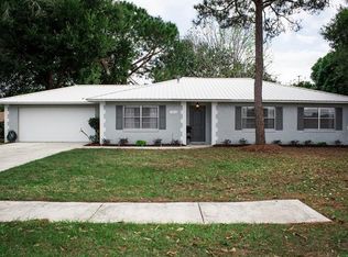 1412 Meadow Dr NE, Winter Haven, FL 33881