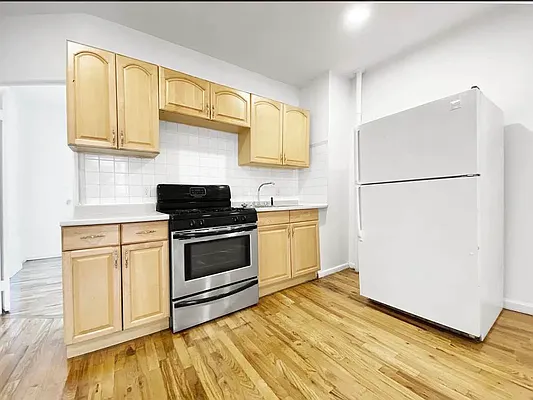 Rented by Coda Real Estate NYC | media 8