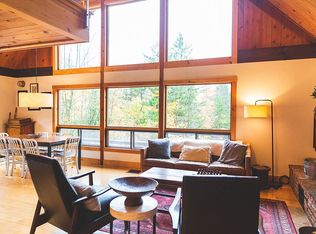 288 Pinnacle Rd, Stowe, VT 05672