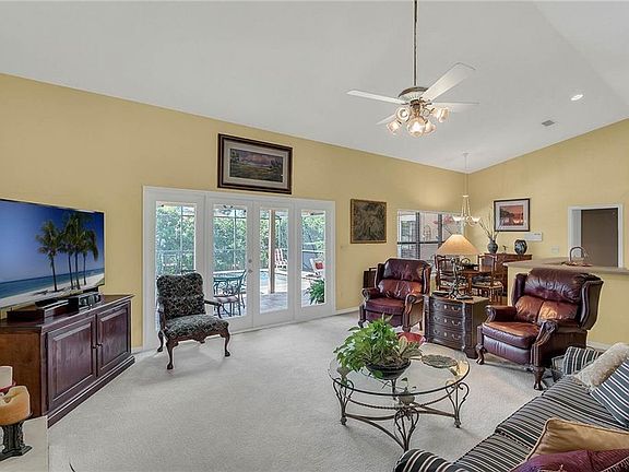 5th image of 565 S Longview Pl