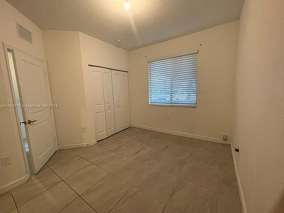 5th image of 359 NE 208th Ter