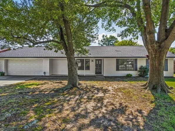 221 Azalea Dr, Sulphur Springs, TX 75482