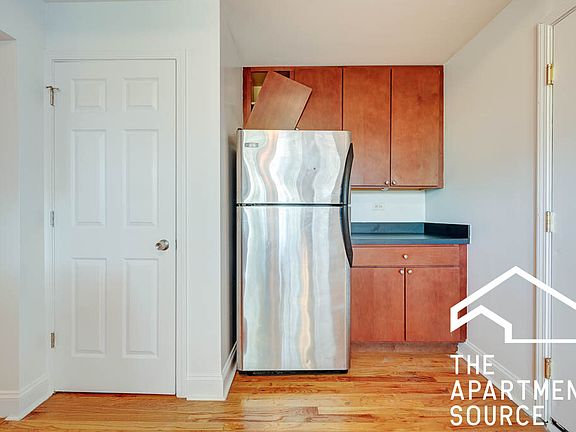 2nd image of 3428 W Parker Ave APT 1
