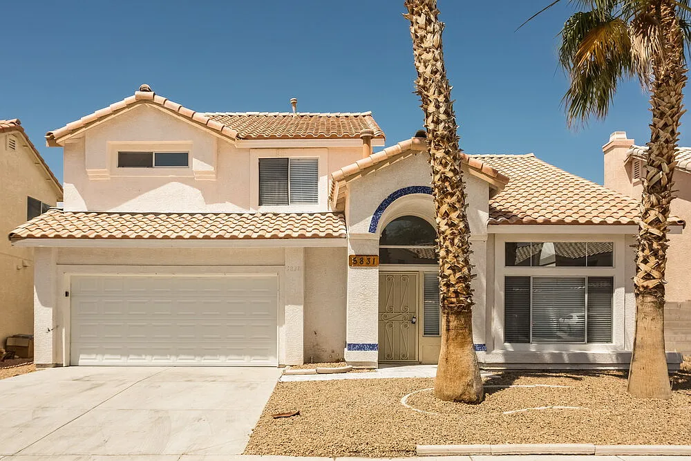 4 bed, 2.5 bath, 1817 sqft, $2,140 — Photo 1