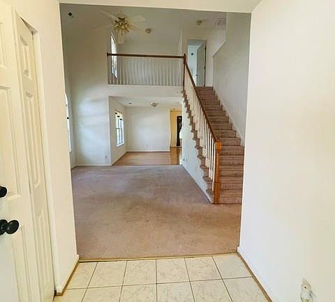3rd image of 956 Allendale Dr