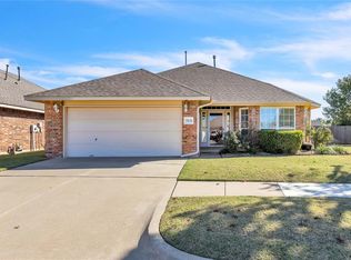 17632 Palladium Ln, Edmond, OK 73012