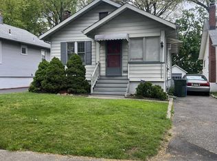 97 Delafield Ave, Rutherford, NJ 07070