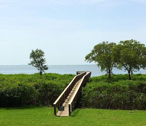 3rd image of 775 N Bayshore Dr