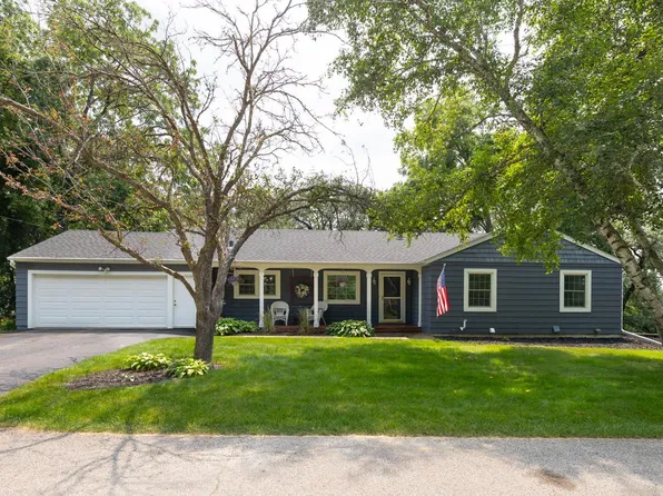 1516 Woodland Dr SW, Rochester, MN 55902
