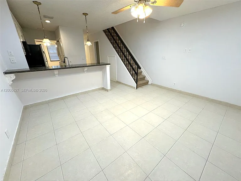 9120 NW 40th St #18 — Photo 3