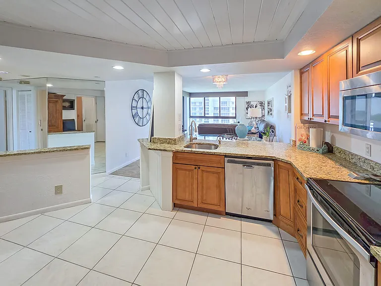 2800 N Highway A1A #806 — Photo 5