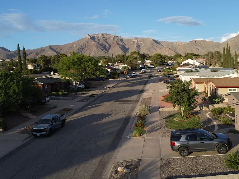 6704 La Cadena Dr — Photo 37