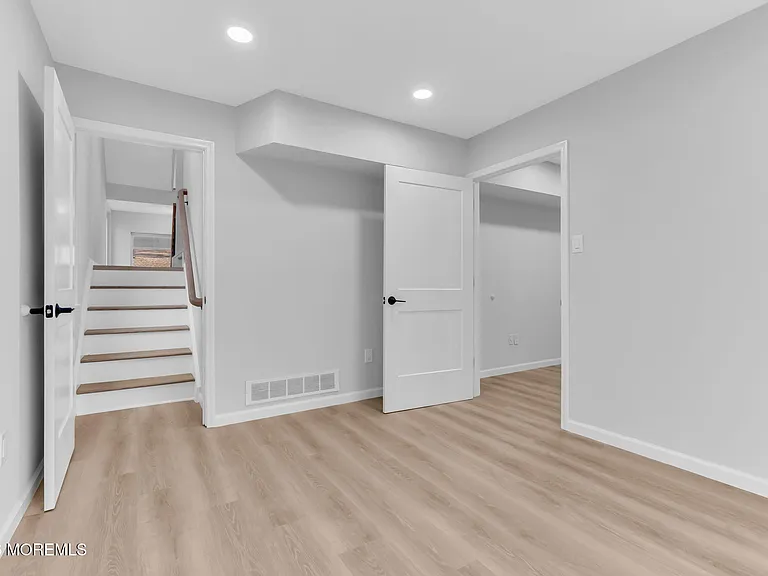 190 Spruce St #4 — Photo 30