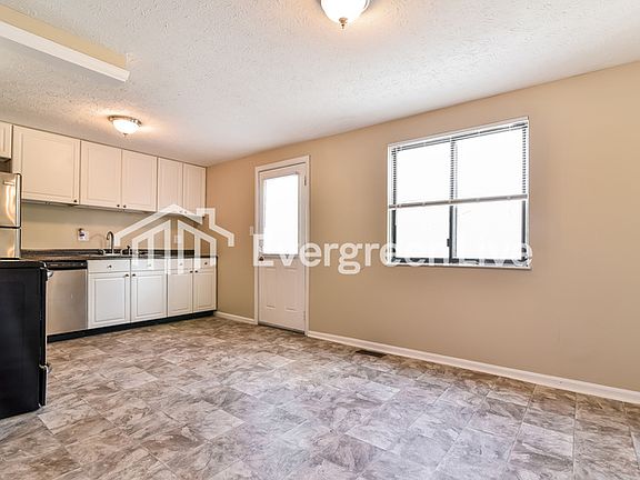 3rd image of 5705 Ensenada Ave