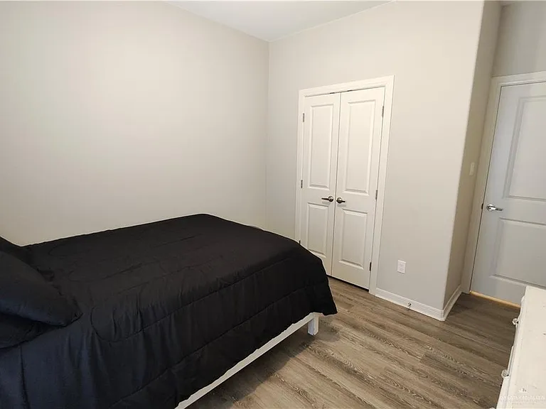 1405 E Sonador Dr S — Photo 8
