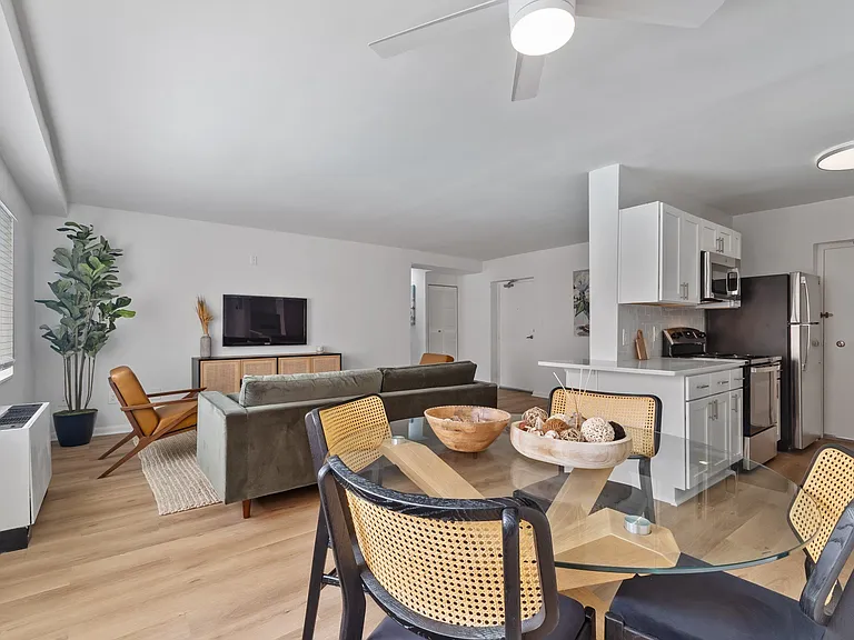 Infinity Apartments — Photo 8