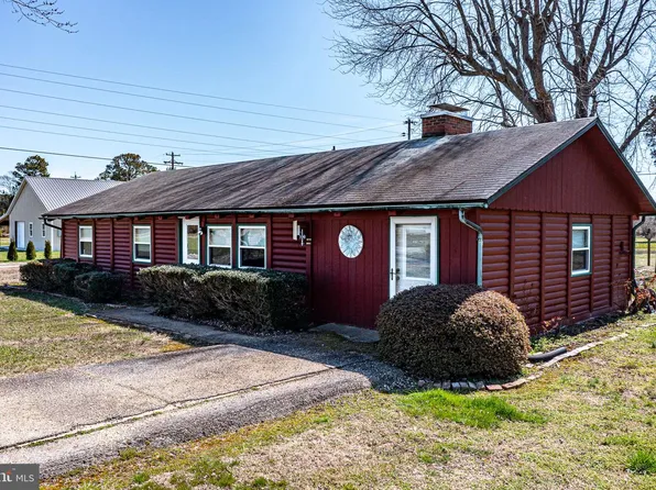 305 Colieville Ln, Reedville, VA 22539