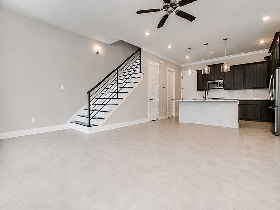 4th image of 224 Morningside Dr
