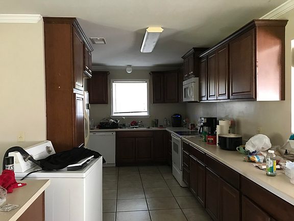 3rd image of 4418 Pimlico St