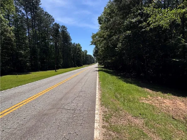 890 Dunklin Bridge Rd, Fountain Inn, SC 29644