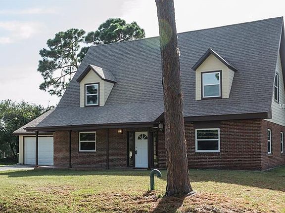 2nd image of 5323 Carmen Ave
