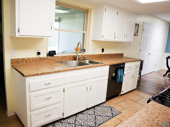 2nd image of 3700 Autumnwood Ct
