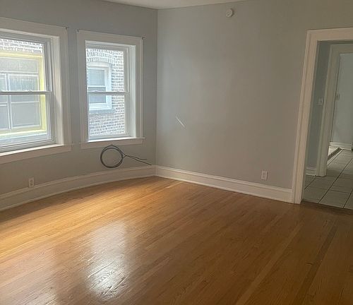 3rd image of 7739 S Essex Ave #2