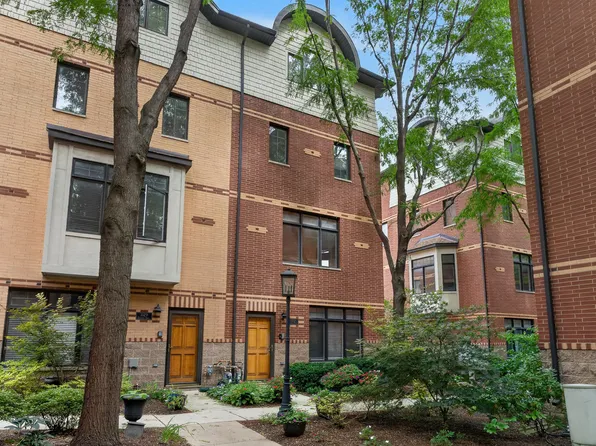 1027 Lincoln Trl, Oak Park, IL 60302