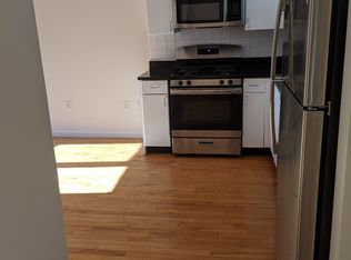 209 E 7th St #5, New York, NY 10009