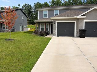 605 Pampas St, Pleasant Hill, MO 64080