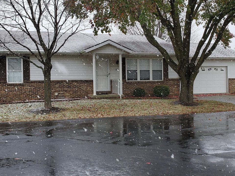 1st image of 10 Edith Ct #10