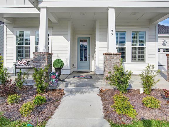 3rd image of 195 Helena Park Dr