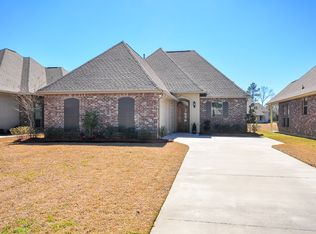 9380 Rustic Rose Dr, Denham Springs, LA 70726
