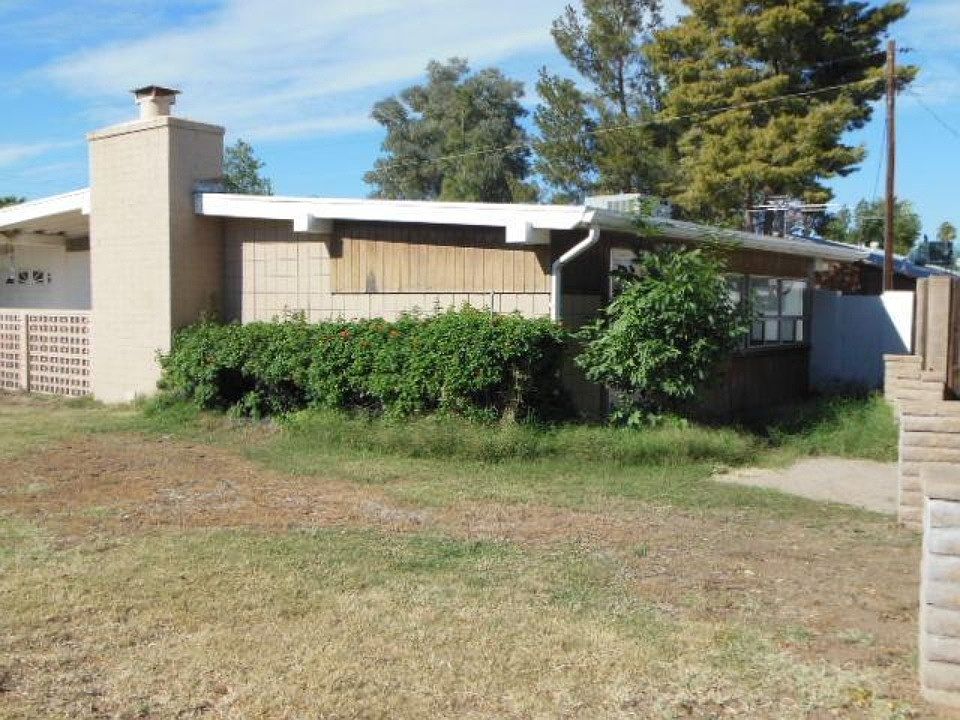 2nd image of 3820 W Golden Ln