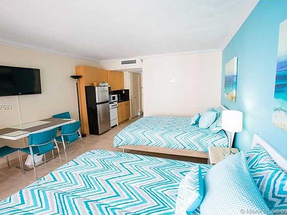 4th image of 19201 Collins Ave #925