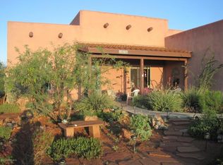 8256 S Coyote Song Ln, Hereford, AZ 85615