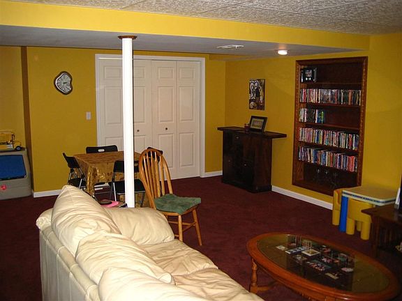 Lower Level Rec Room