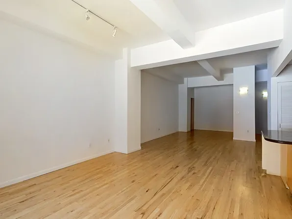 80 Nassau Street image 6 of 8