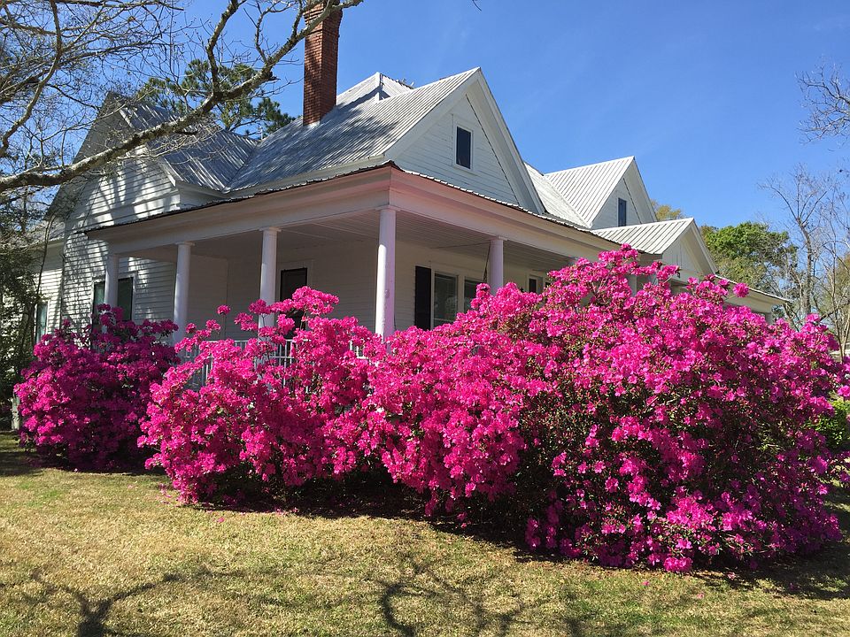 1st image of 306 Savannah Ave