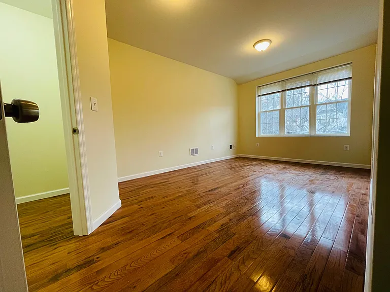 206 Stoneway Ln — Photo 14