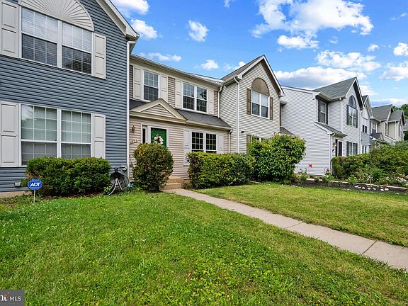 2nd image of 4775 Leyden Way
