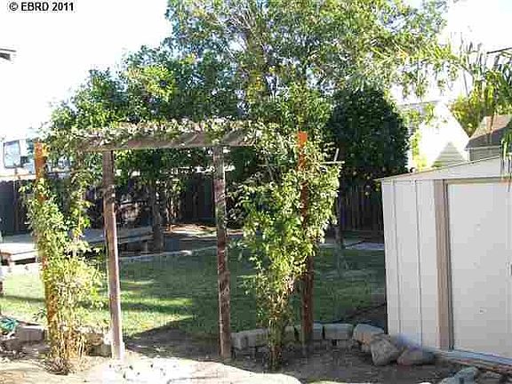5th image of 1807 Evergreen Ave