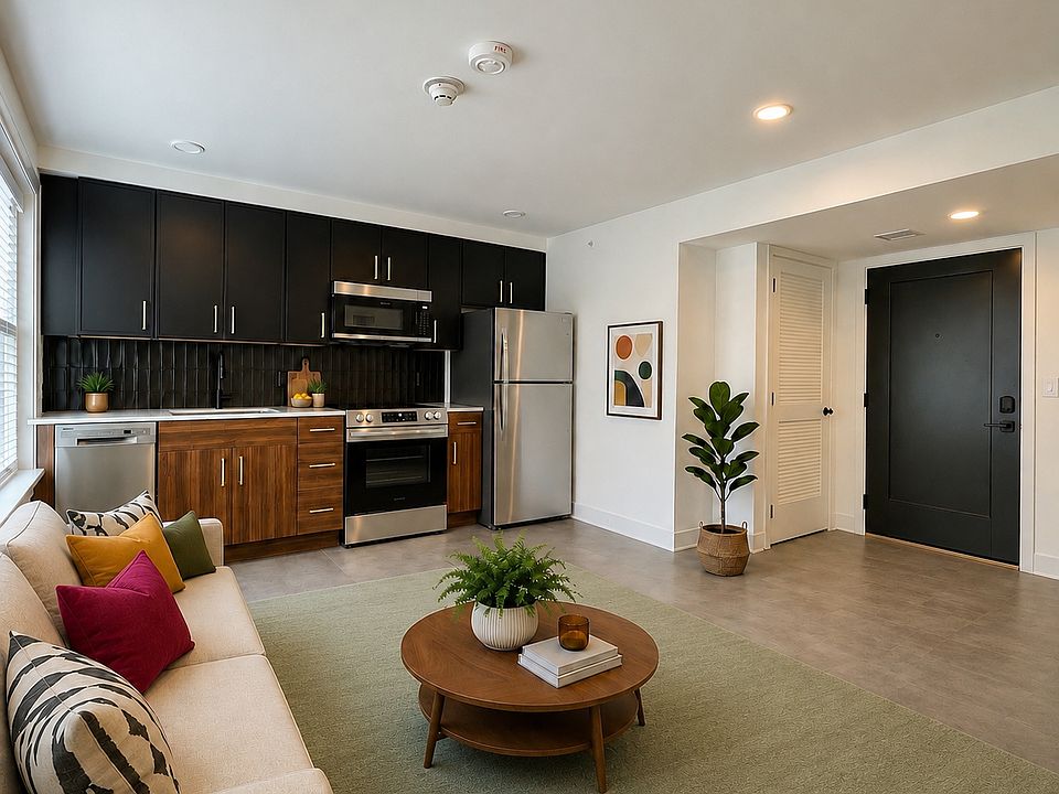 1st image of 1215 Wyandotte St #705