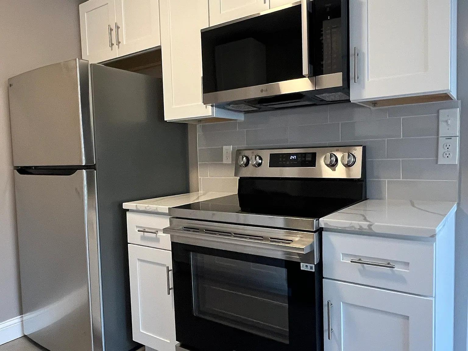 1 bed, 700 sqft, $1,000 — Photo 2