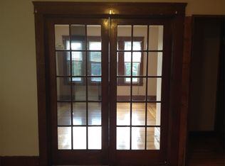 2 N Main St, Webster, MA 01570