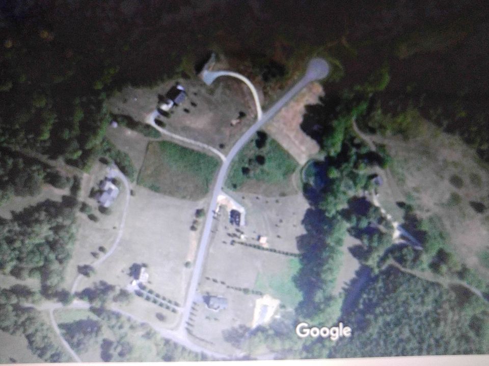 1st image of 11 Park Vista Dr