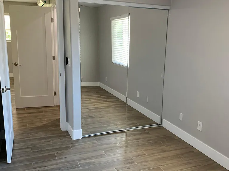 1355 Woodview Ct — Photo 12