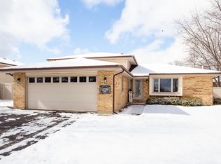 16500 Ironwood Dr, Tinley Park, IL