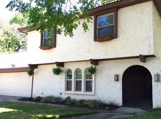 904 Brestol Ct W, Bedford, TX 76021