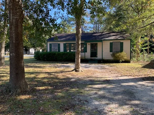 1717 Clover Dr, Valdosta, GA 31602